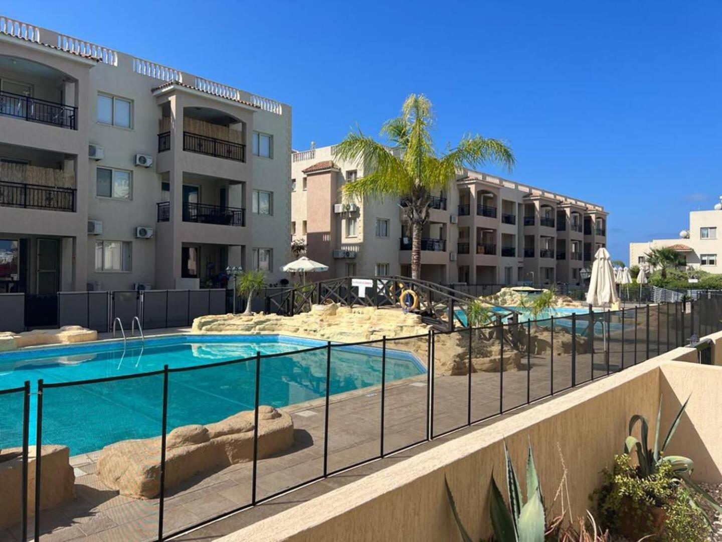 דירות Paphos Royal-Seacrest Oasis, Pool-Side מראה חיצוני תמונה