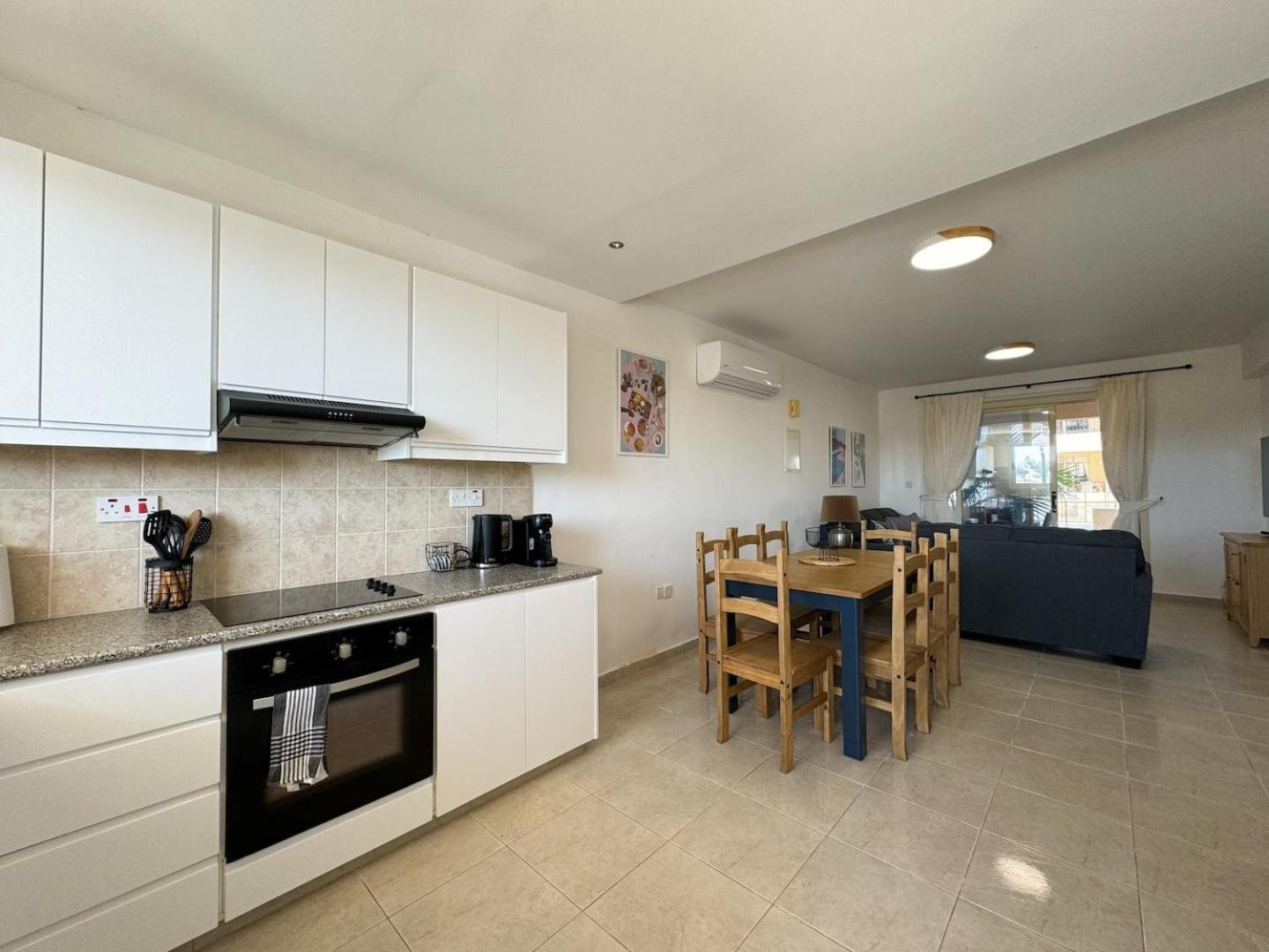 דירות Paphos Royal-Seacrest Oasis, Pool-Side מראה חיצוני תמונה